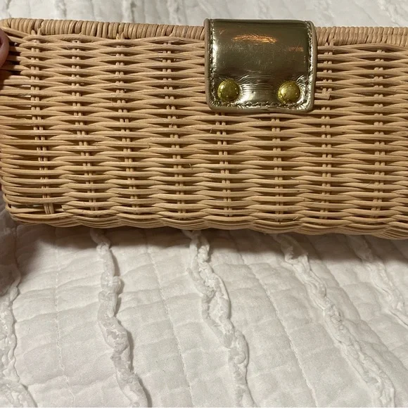 J CREW clutch. Great condition! Gold clasp - Picture 4 of 5